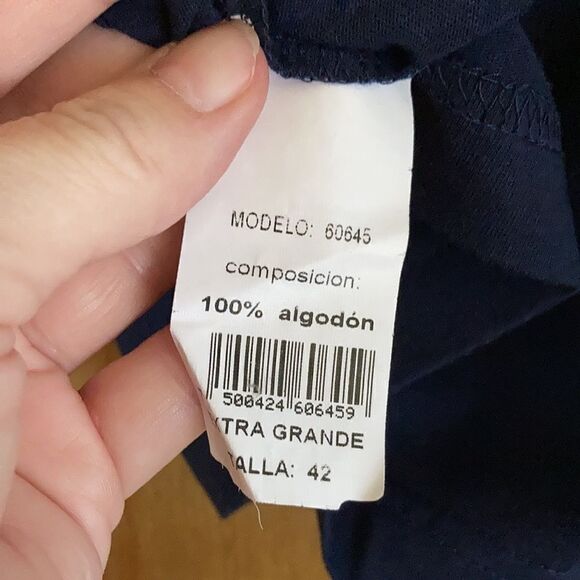 3/$20 Pumas Soccer Team T-shirt - Picture 7 of 8